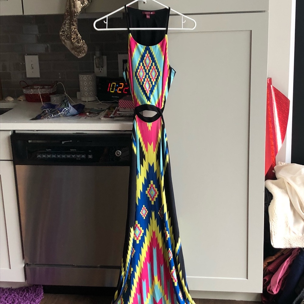 Modern Vintage Boutique Backless maxi dress